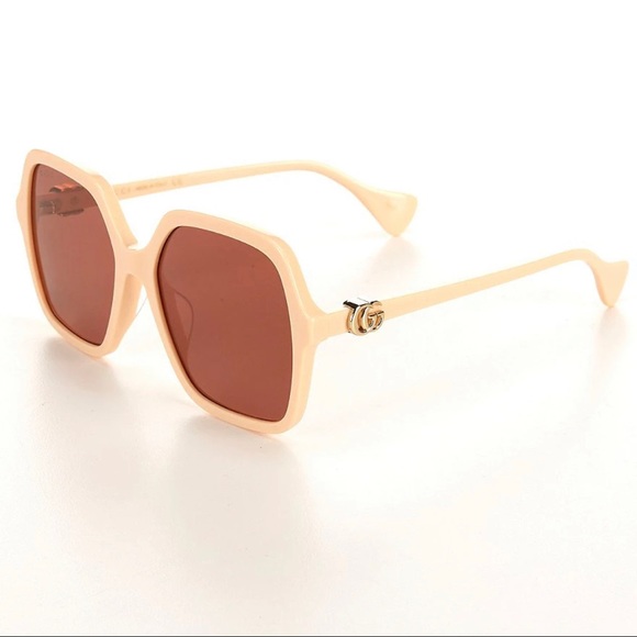 Oversized Gucci Sunglasses